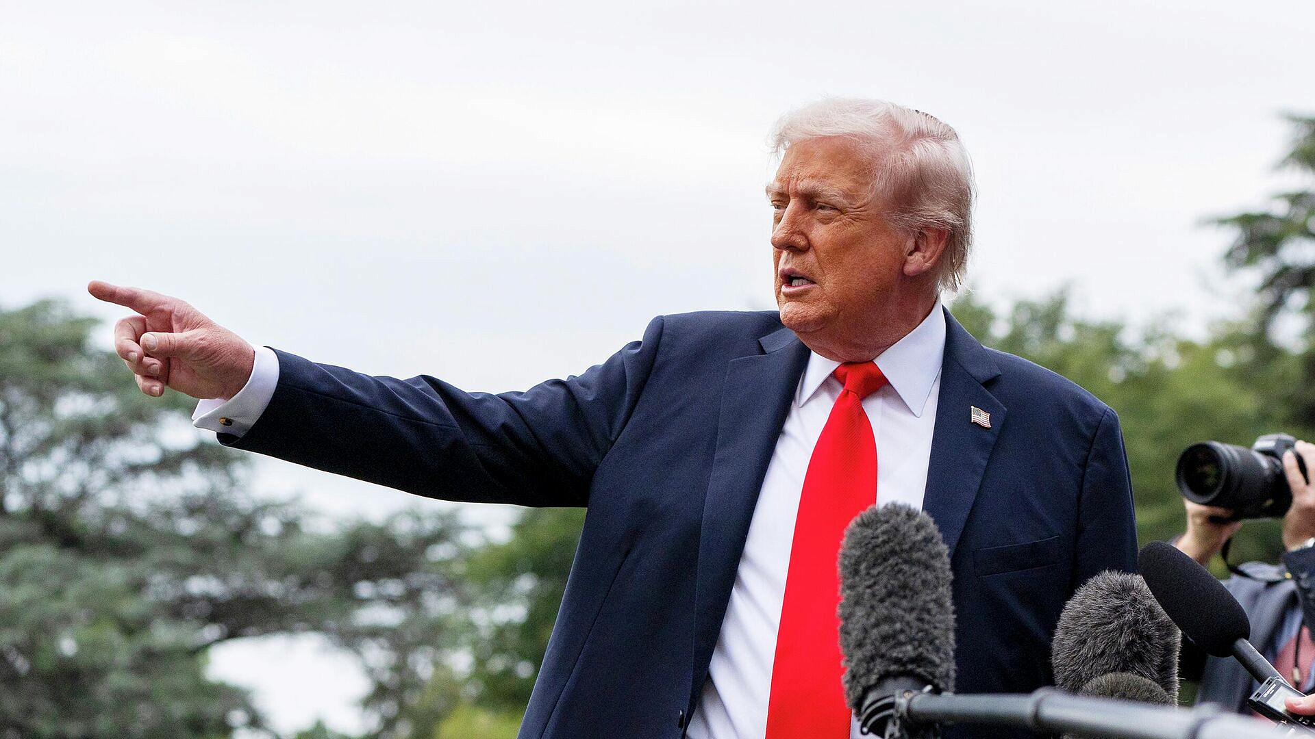 "У вас проблемы": Трамп осадил журналиста из Украины после дерзкого вопроса