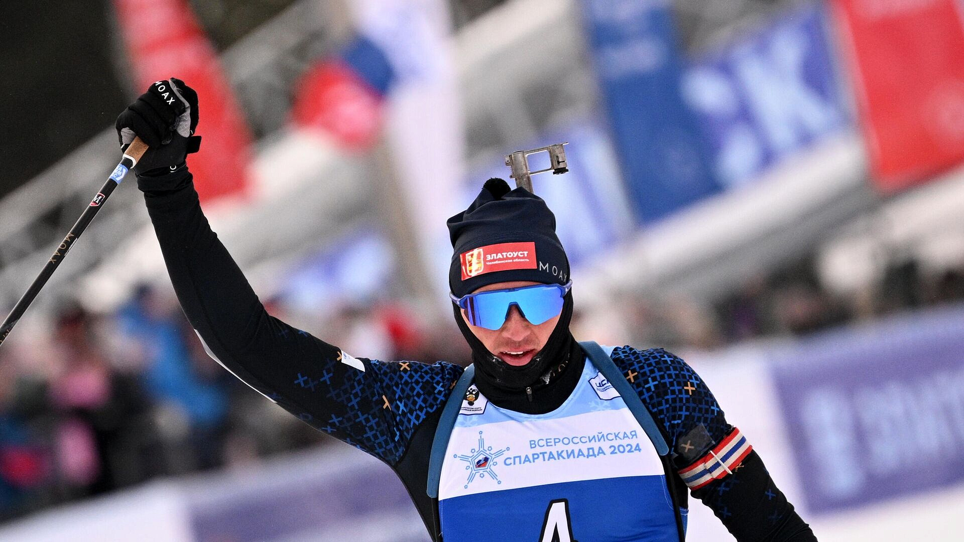 Собака выбежала на трассу во время гонки на этапе Кубка России по биатлону