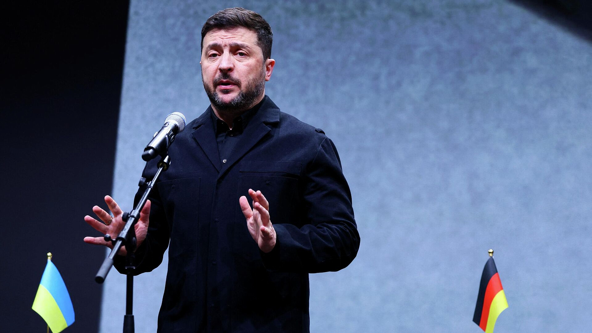 "Страшно смотреть": дерзкие требования Зеленского вызвали гнев в Японии