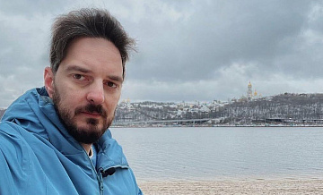 Блогер Кац* должен более ста тысяч рублей в России по штрафам