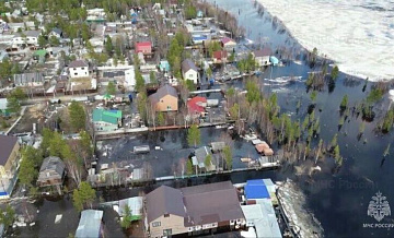 На Ямале более 80 человек вывезли из зоны подтопления паводком