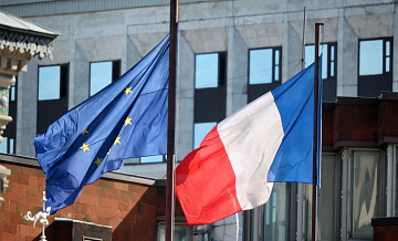 В ЕС недовольны позицией Франции по кредиту для Украины, пишет Politico