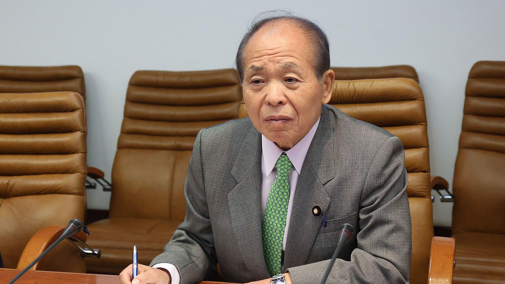 СМИ: японский депутат передал Путину послание от Такаити