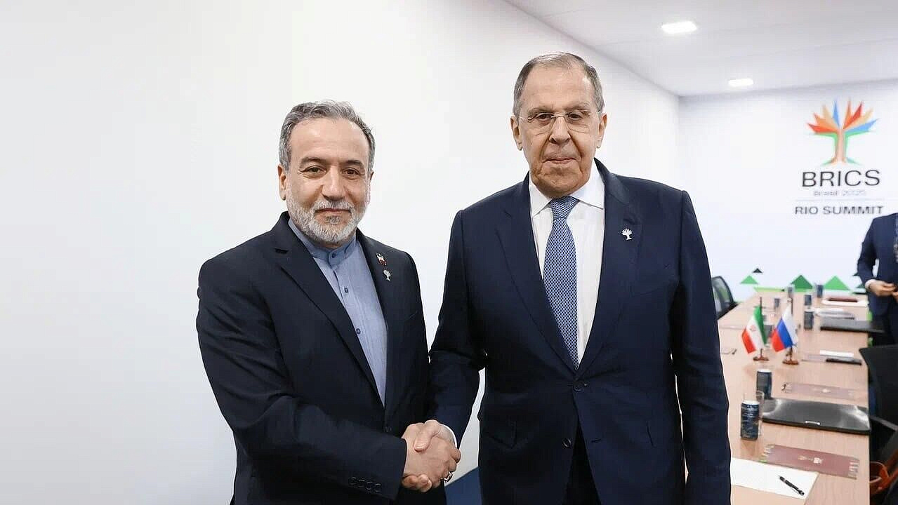 Лавров и Аракчи отметили, что США и Израиль подрывают нормы права