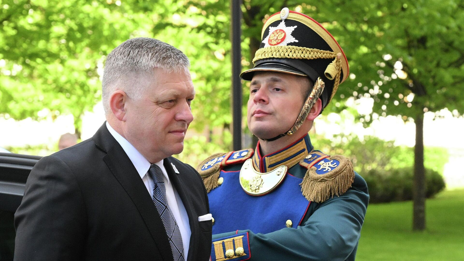 "Ставит под удар": в ЕС неожиданно ответили на визит Фицо в Москву на 9 Мая