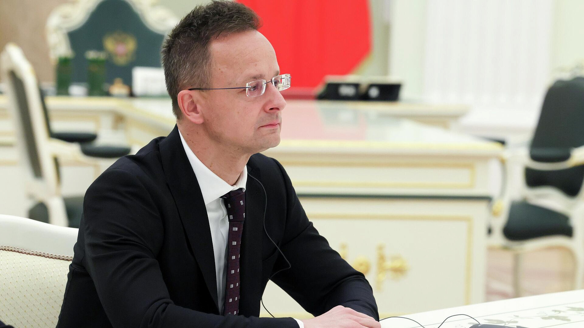 Сийярто обвинил Брюссель, Киев и Берлин в планах нефтяной блокады Венгрии