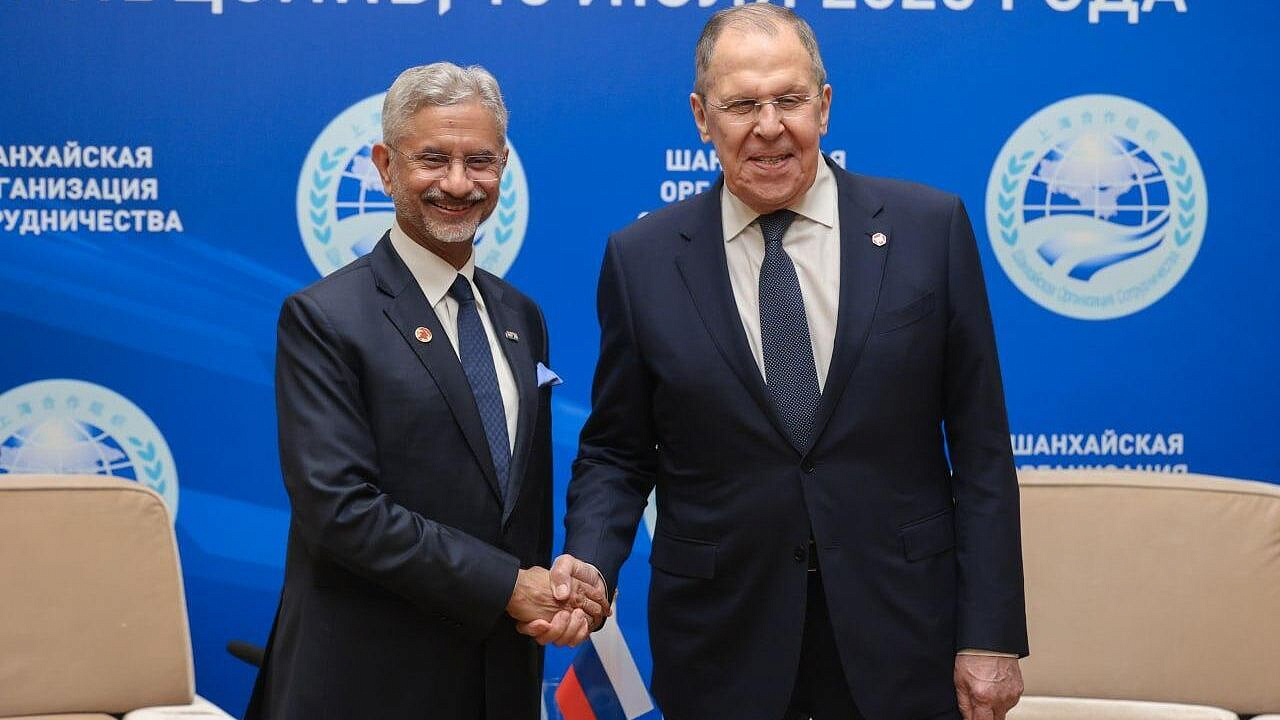 Глава МИД Индии пригласил Лаврова посетить Нью-Дели