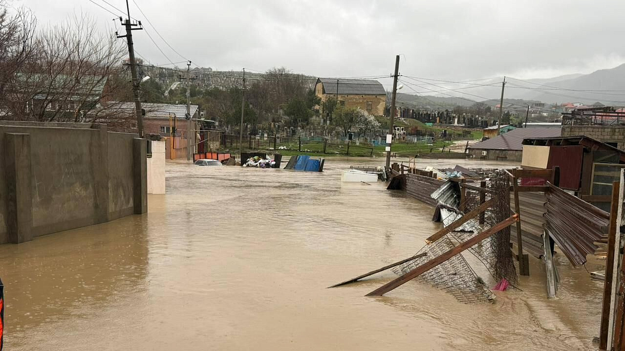 Мэр Махачкалы рассказал, сколько продлится режим ЧС в городе