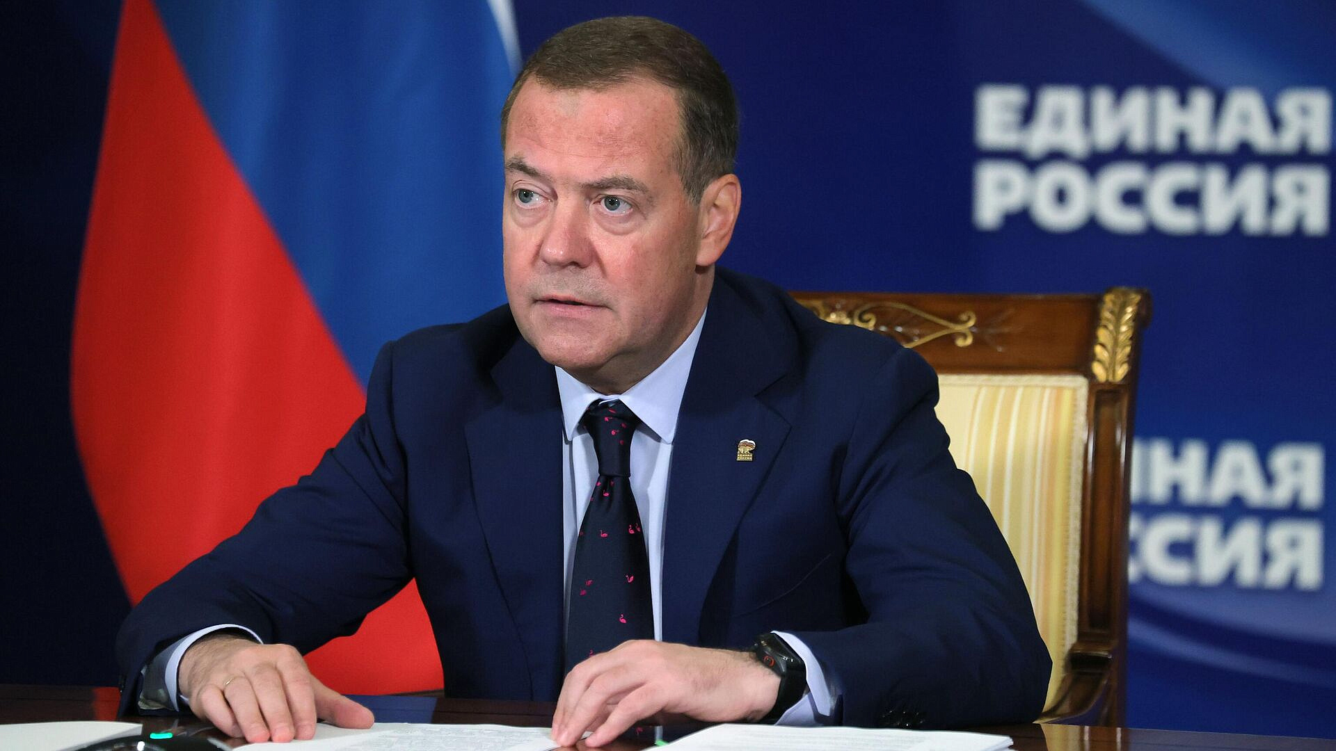 Медведев призвал уничтожить киевский неонацистский режим