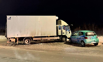 В Омске четыре ребенка пострадали при столкновении трех машин