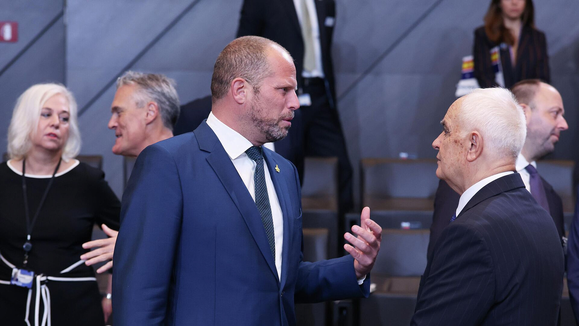 На Западе неожиданно ответили на угрозы Бельгии ударить по Москве