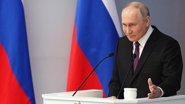 Путин назвал обозначенную в послании программу планами суверенной страны