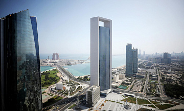 В ОАЭ начались переговоры представителей России, Украины и США