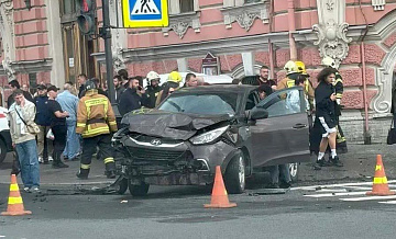 Трое несовершеннолетних пострадали в ДТП в центре Петербурга