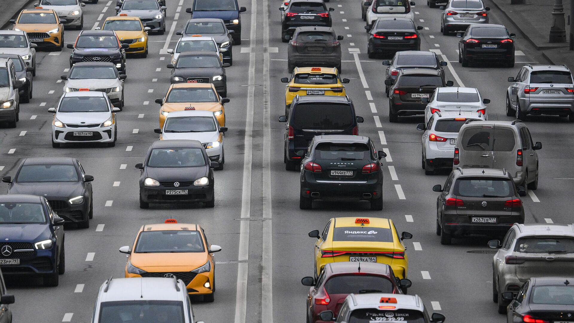 Осталось 16 дней. Водителей предупредили о новых правилах