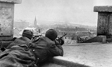 В Венгрии почтили память солдат Красной армии, освободивших узников гетто