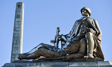 В Польше уничтожили большинство памятников советским воинам, заявил Ордаш