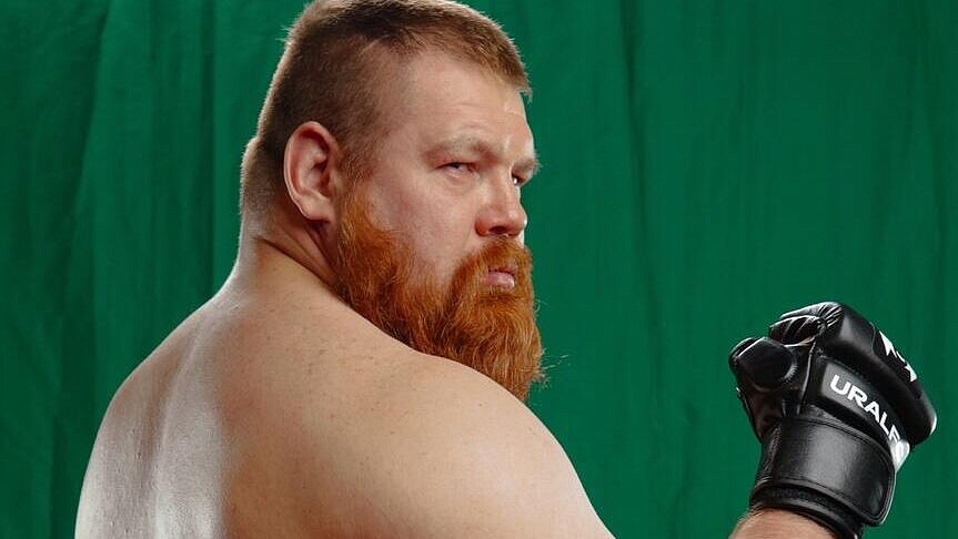 Дацик продолжит служить в зоне СВО после гибели сына, сообщил источник