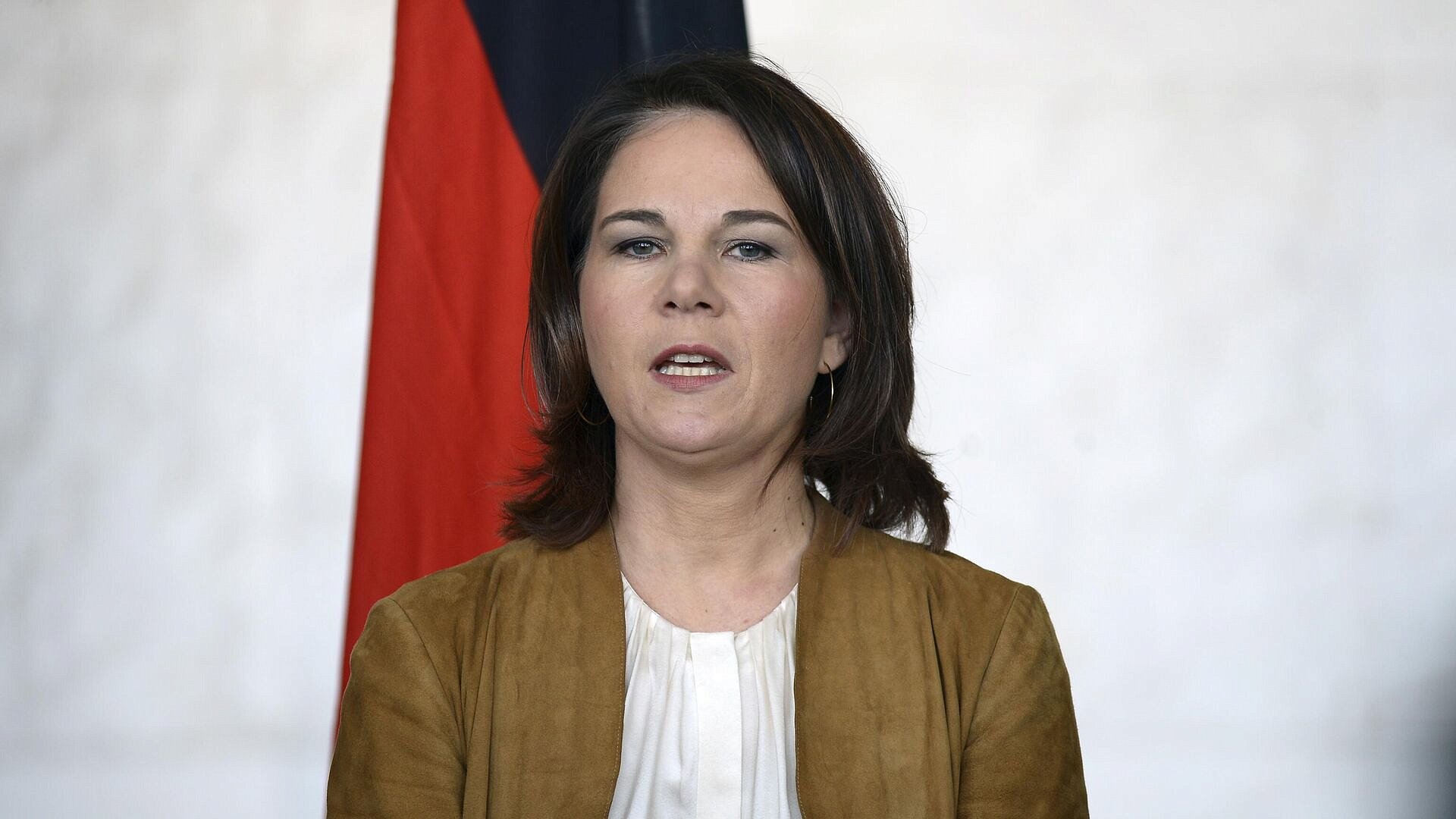 Экс-глава Мюнхенской конференции раскритиковал предложение ФРГ по Бербок