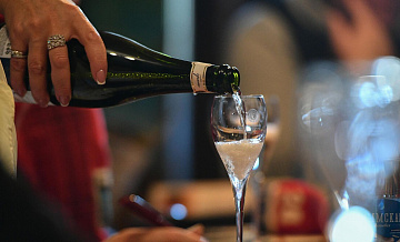 Латвия, Италия и Литва стали главными экспортерами игристого вина в Россию