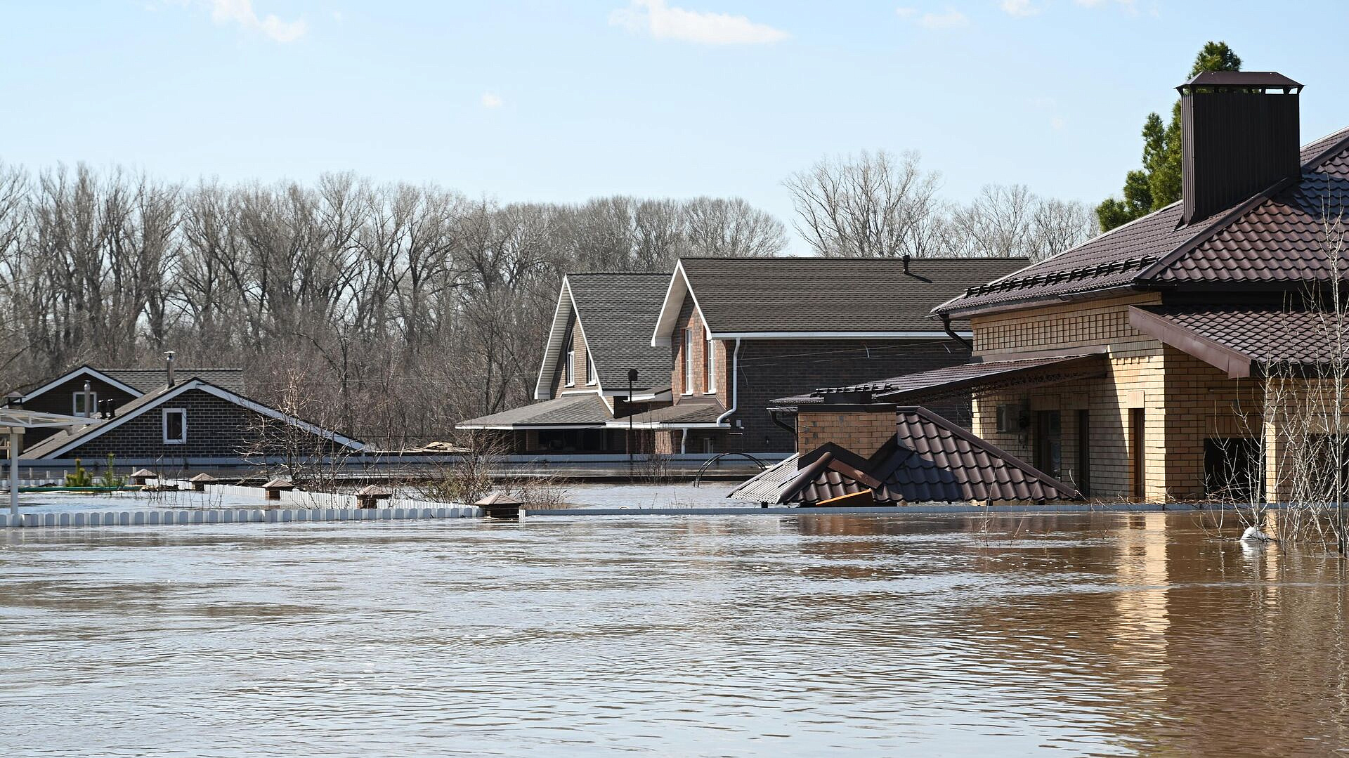 ������� ���� � ���� ���� � ��������� ����� �� 1183 �����������