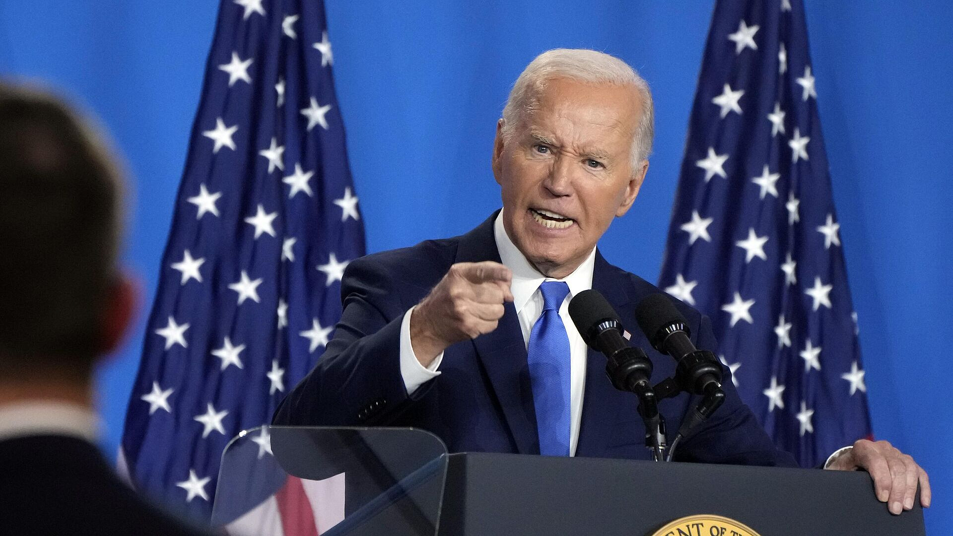 Никто не знает, понимал ли Байден, что подписывал, заявила Захарова