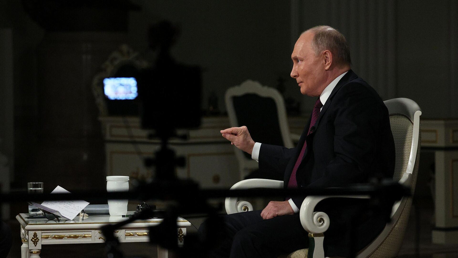Песков выдвинул критерии журналистам для интервью с Путиным