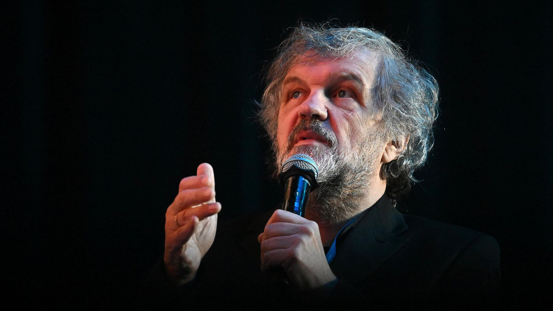 Медведев поздравил Кустурицу с юбилеем