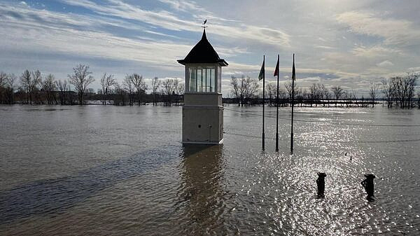 Уровень воды в реке Ишим в селе Абатское поднялся до 1222 сантиметров