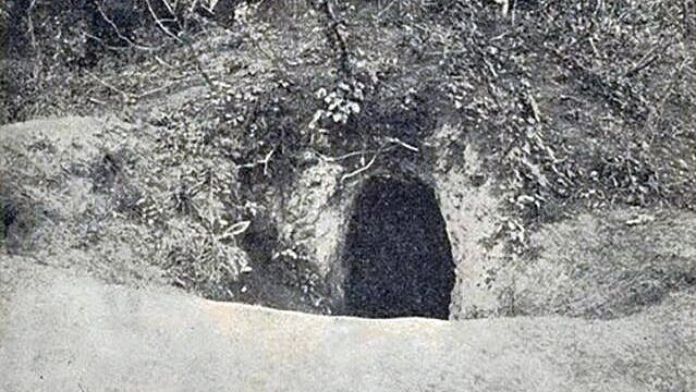 В Азербайджане в одной из пещер обнаружили останки древнего человека