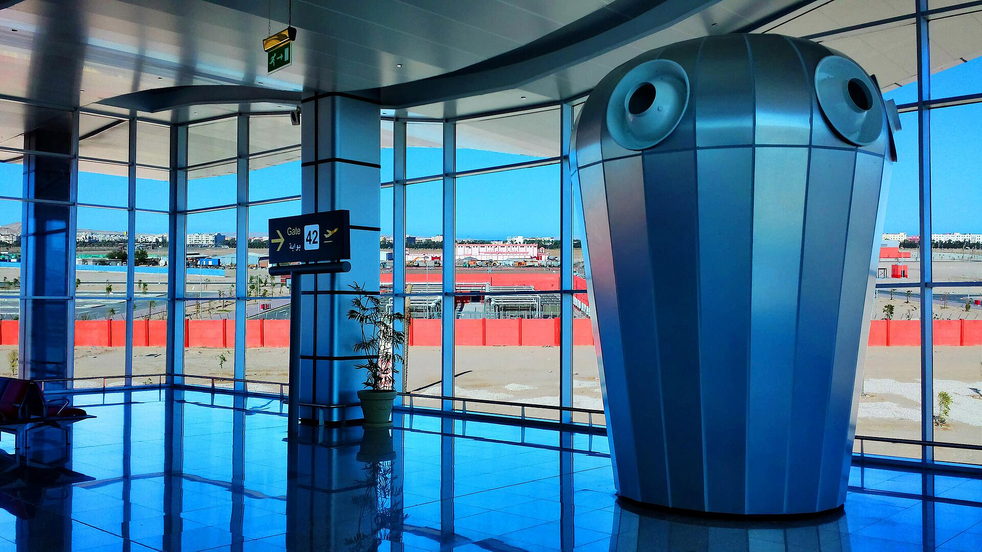 Россияне не спешат аннулировать туры в Египет и ОАЭ после атаки на Израиль