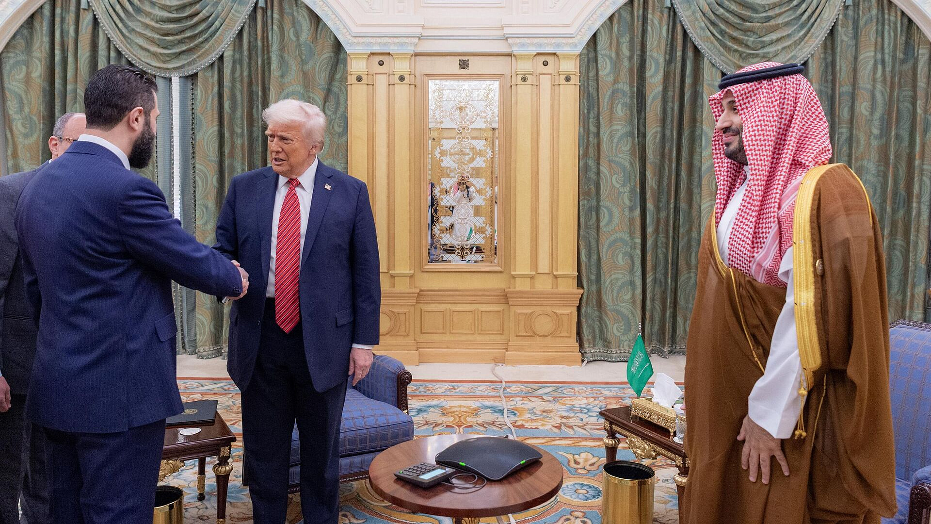 ��� �������� ����� ������������ ��������� ������ ����� ������� � �����