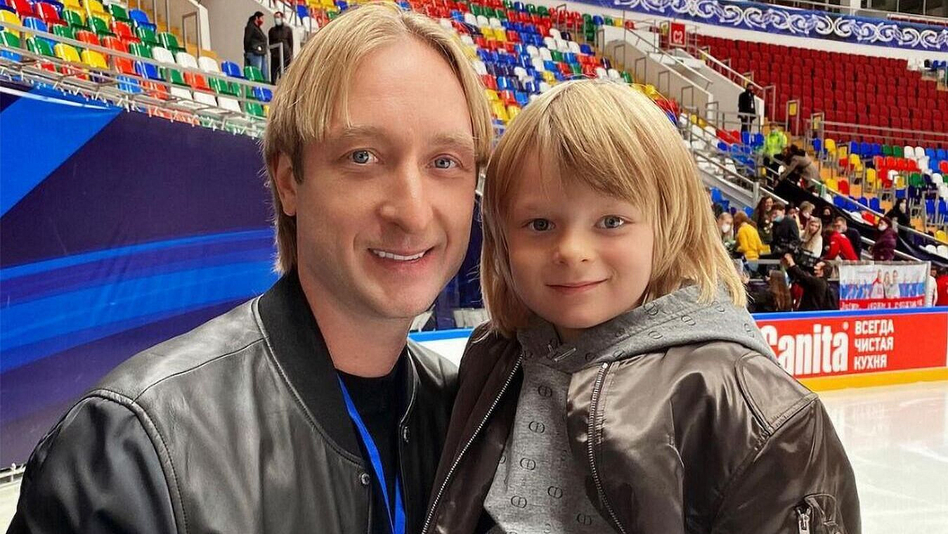 Евгений и Александр Плющенко закрыли свои аккаунты в соцсети