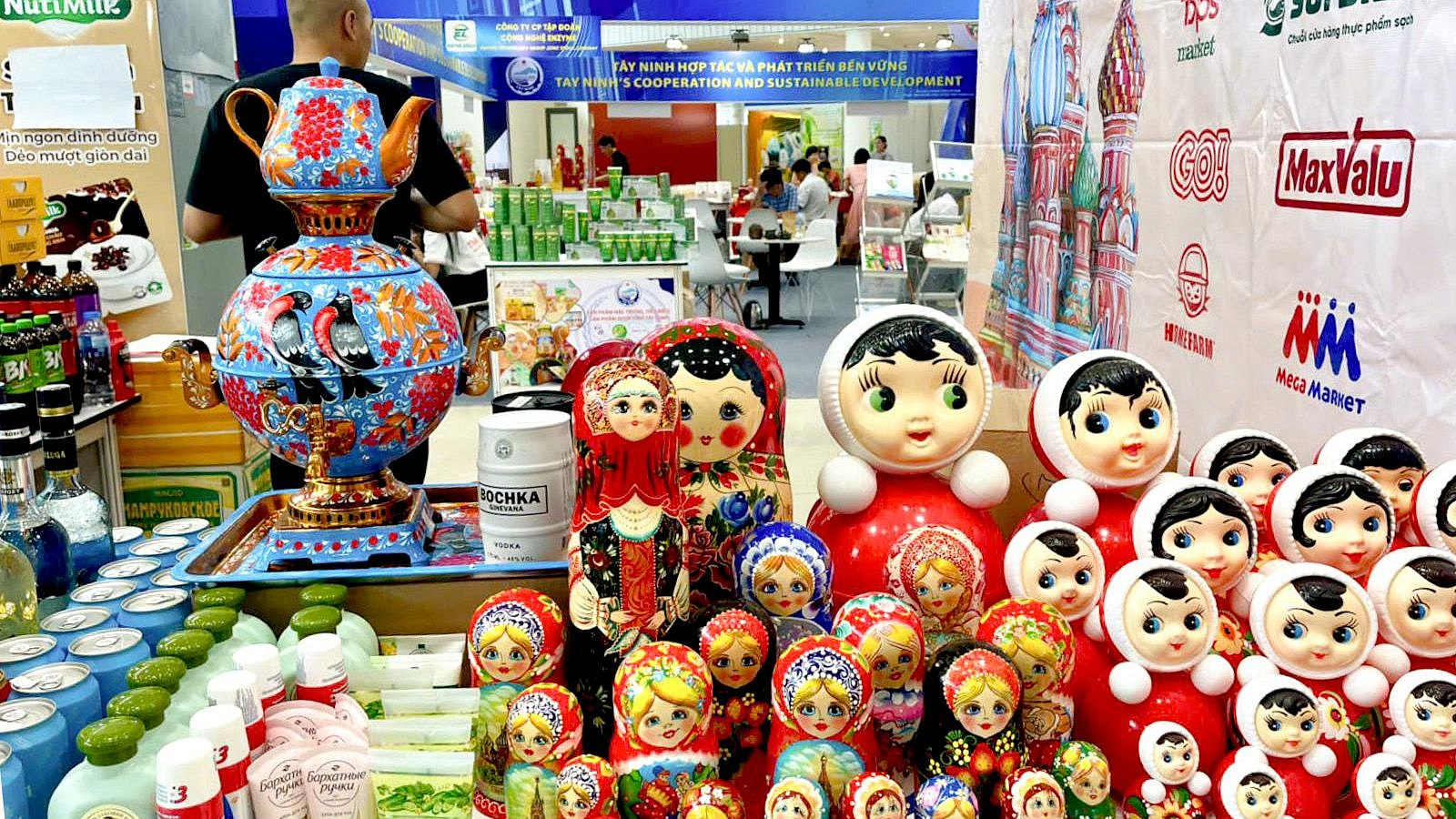 Павильон "Сделано в России" представил продукцию на ярмарке во Вьетнаме