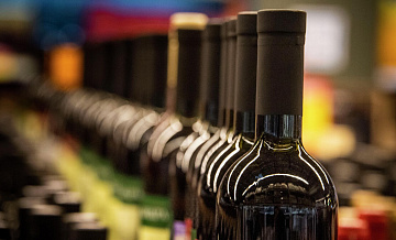 Стало известно, сколько вина экспортировали страны НАТО в Россию