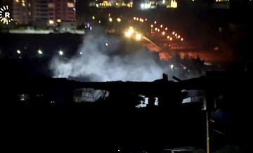 СМИ: сильный пожар виден вблизи американской авиабазы в Ираке