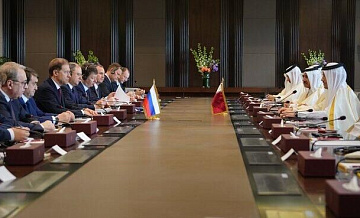 Россия готова обсуждать с Катаром проекты по мирному атому, заявил Мантуров