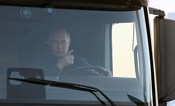 Песков не исключил, что Путина можно увидеть за рулем на дороге
