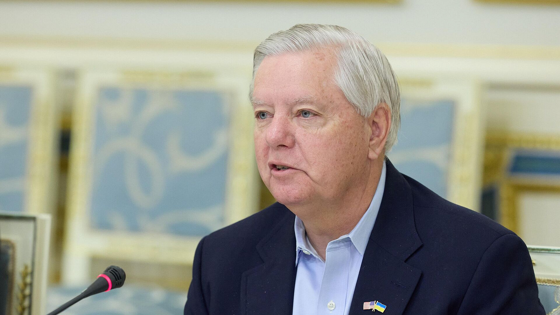 ���: ����* ������, ��� ����� �������� ����� ������� ������ �� � ������� G7