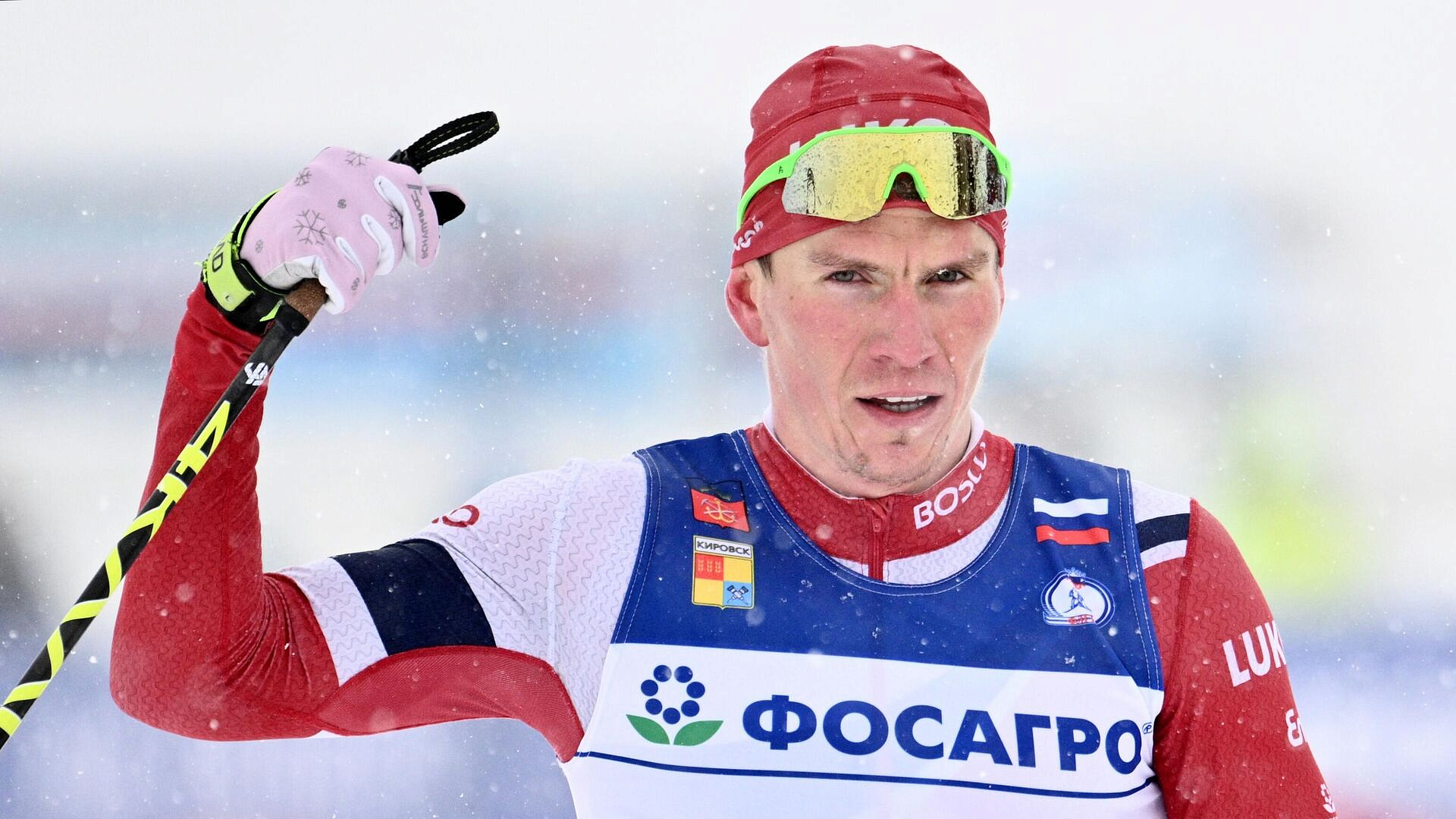 Большунов выиграл гонку на 15 км с раздельным стартом в Финале Кубка России