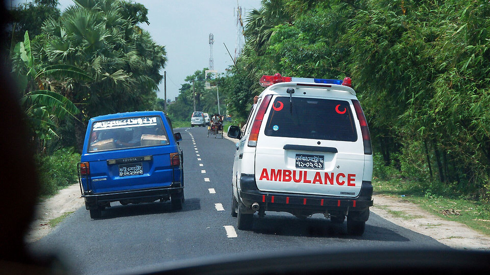 В Бангладеш при пожаре в ресторане погибли более 40 человек, пишут СМИ