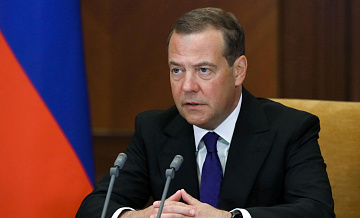 У Запада нет данных, что произошло с Навальным, заявил Медведев