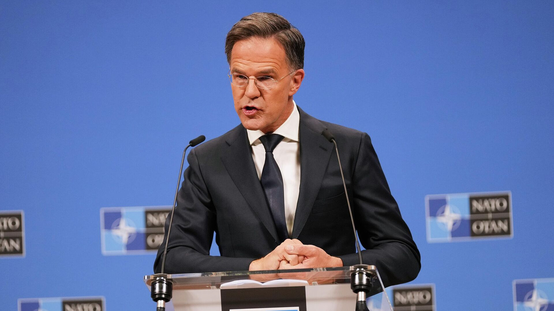 Рютте заявил о продолжении поставок оружия из США на Украину