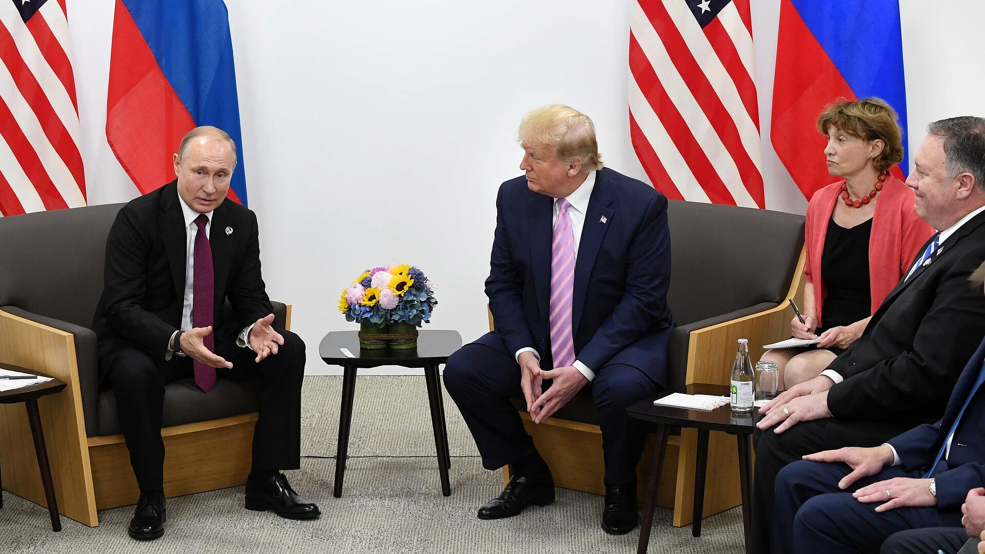 Ушаков назвал главную тему встречи Путина и Трампа