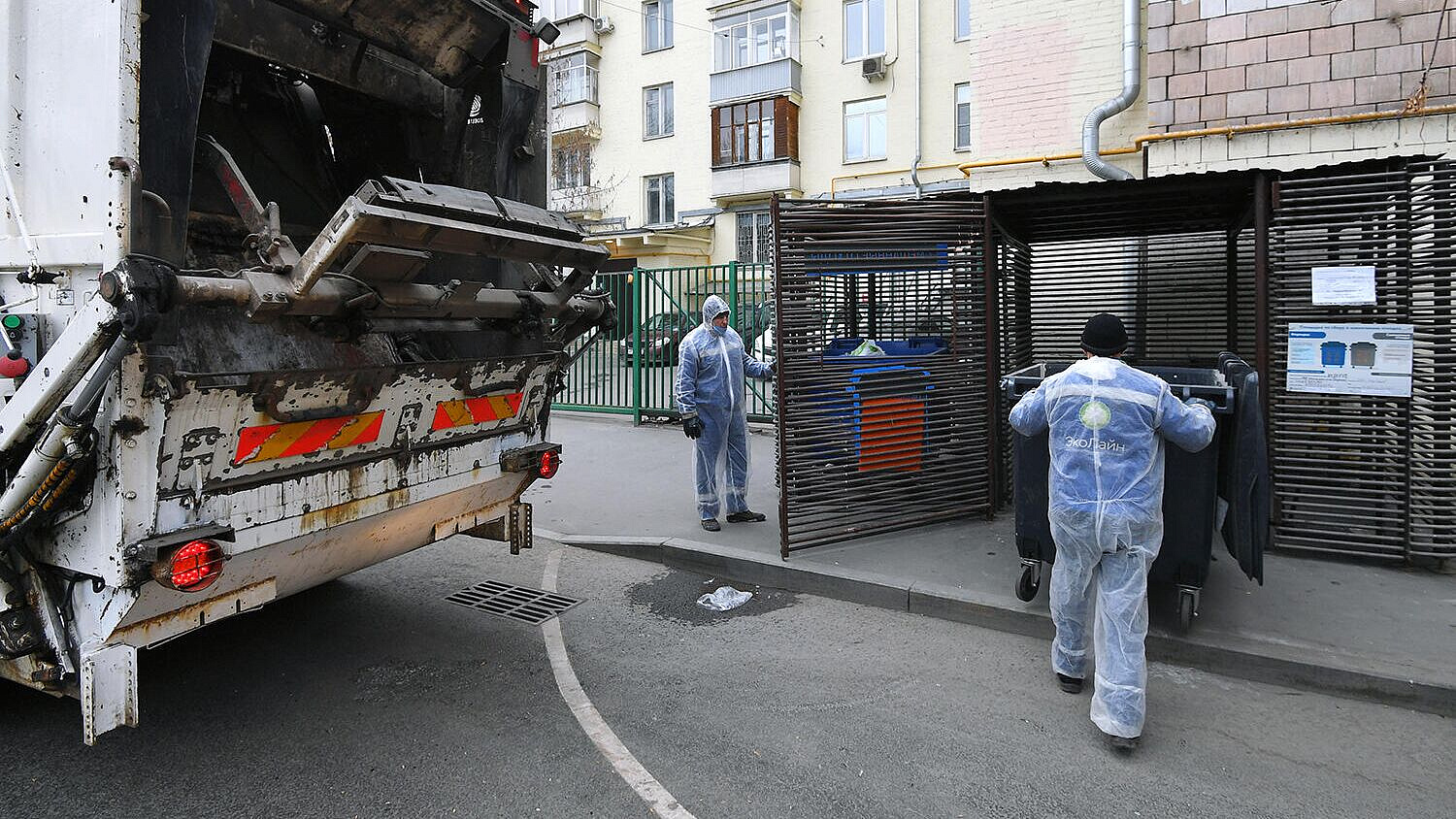 Прокуратура проверит условия работы водителей мусоровозов в Красноярске