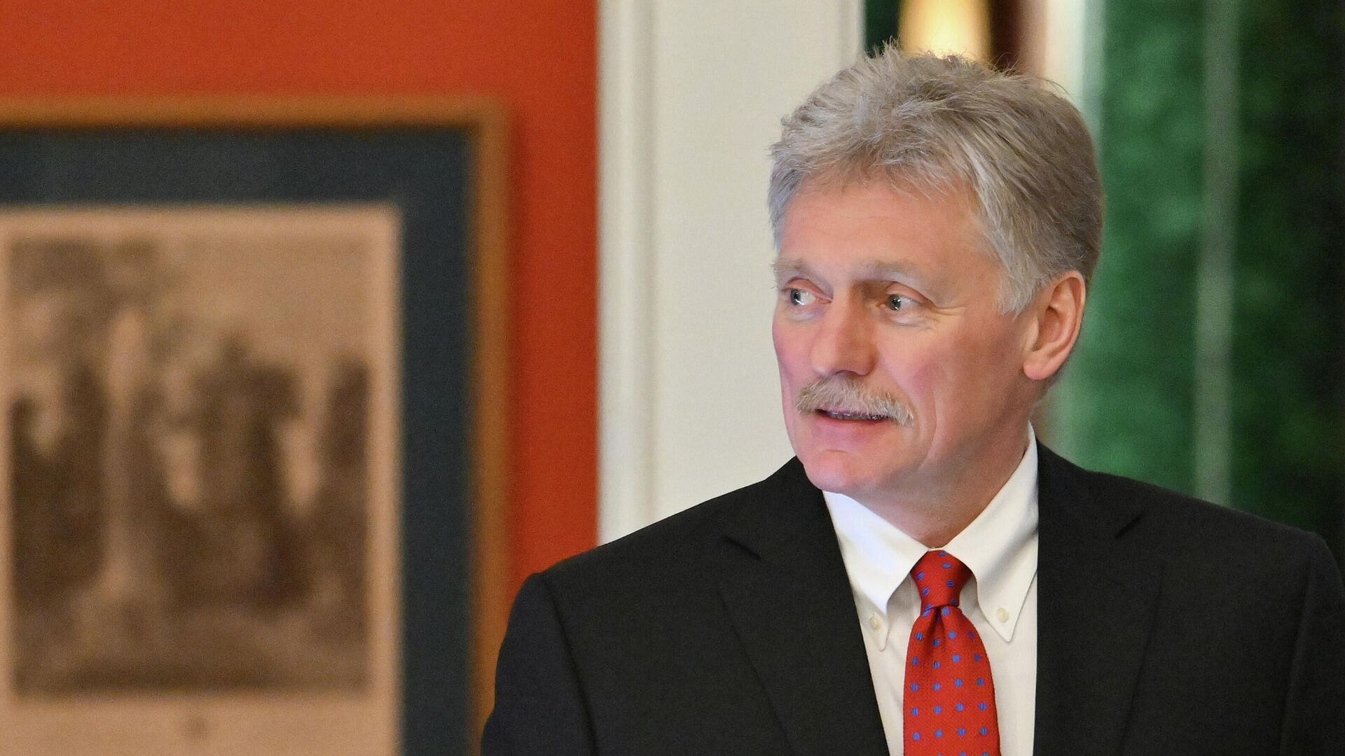 Песков назвал диалог США и Китая предметом особого внимания