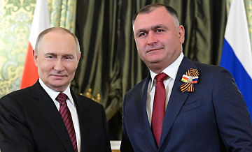 Президент Южной Осетии поздравил Путина и российский народ с Днем Победы