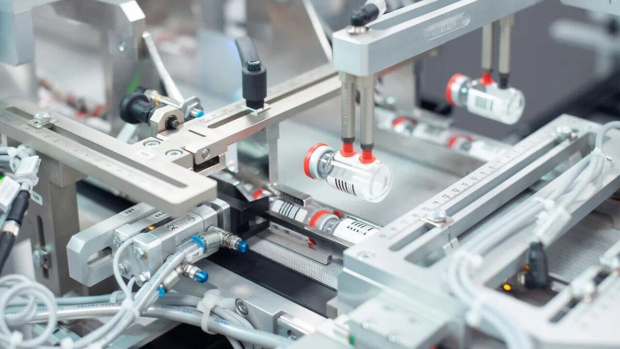 Ликсутов: производство лекарств от рака увеличилось на 10,7% в Москве