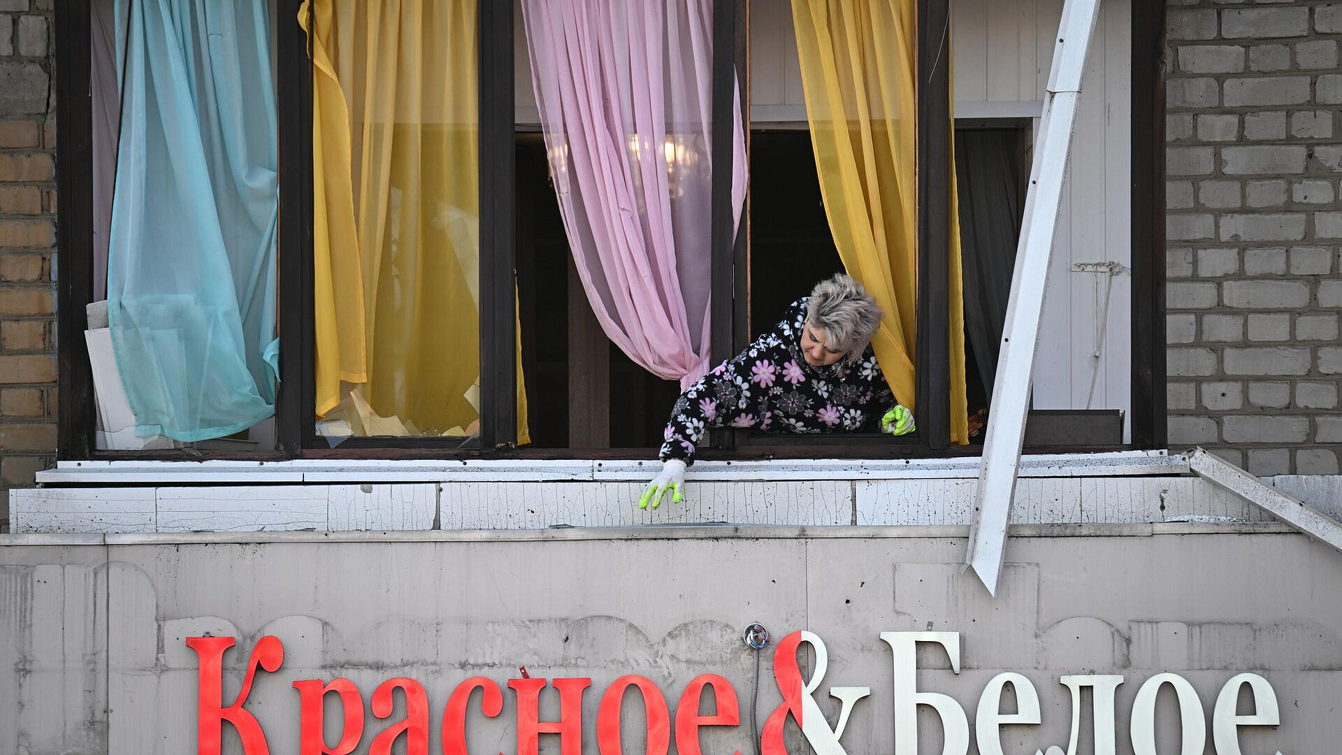 При ракетном ударе по Брянску получили повреждения 20 многоквартирных домов