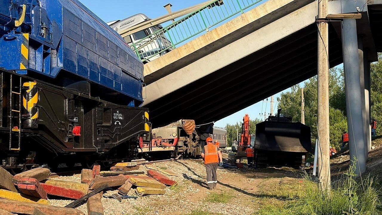 В Воронеже выразили соболезнования семьям погибших при ЧП под Брянском